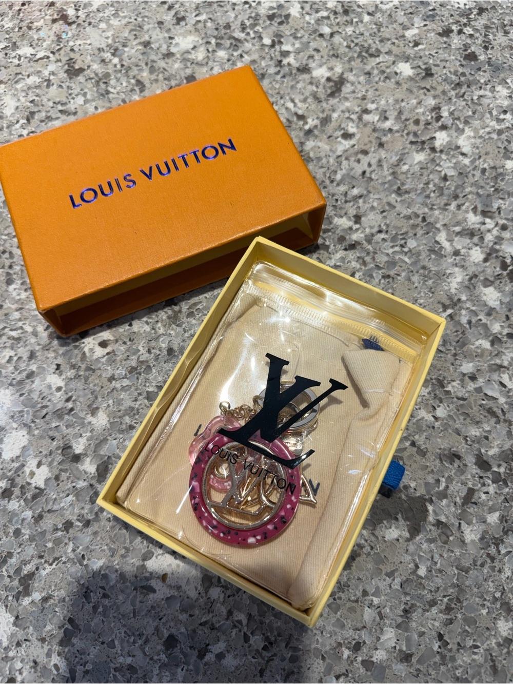 Louis Vuitton Pink & Gold Monogram Flower Key Holder Charm - Picture 6 of 14